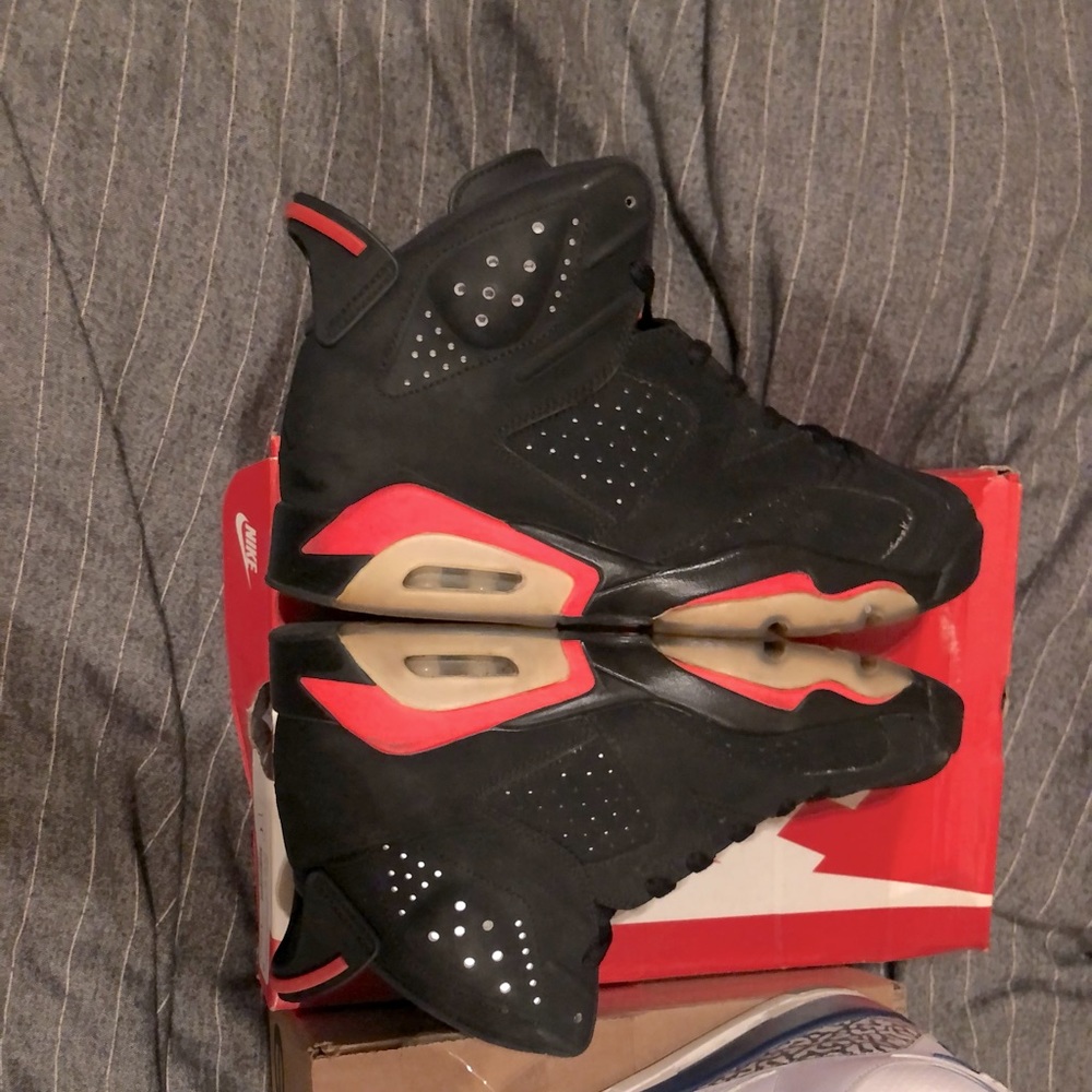 Infrared 6’s / SIZE 9 offers welcome